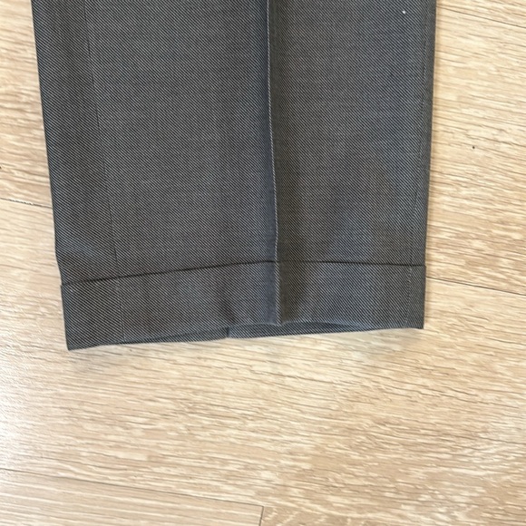 Grey Tailored Suit Brand: Beverly Hills Polo Club Suit Size: 38R Pant Size: 32WR - Picture 7 of 13